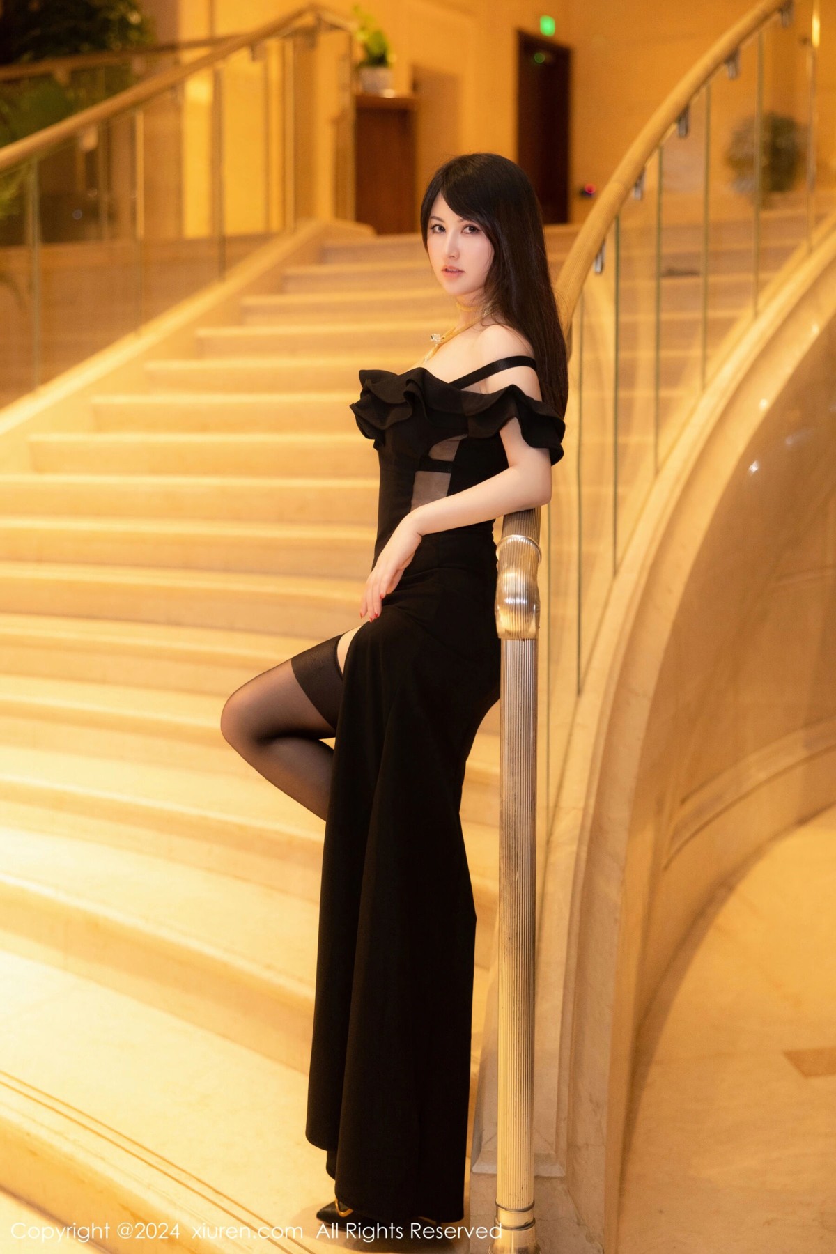 【XiuRen秀人網】20240416Vol8397詩詩kiki【81P】-[秀人套图]