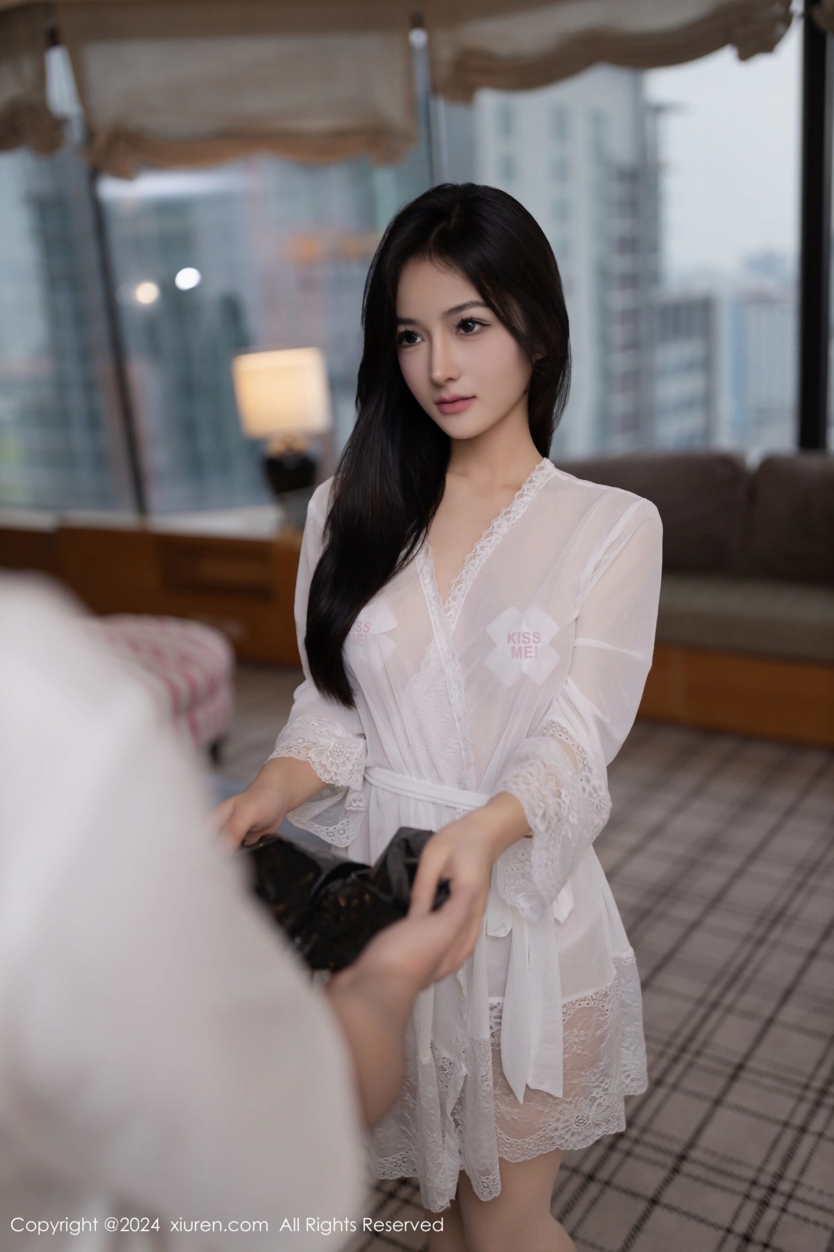 【XiuRen秀人網】20240417Vol8408譚小靈【79P】-[秀人套图]