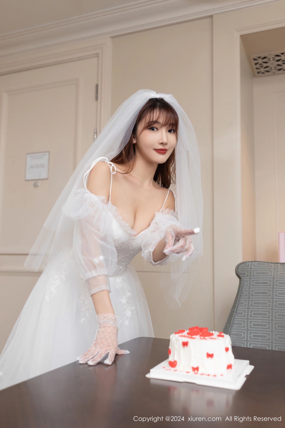 【XiuRen秀人網】20240418Vol8418陸萱萱【80P】-[秀人套图]