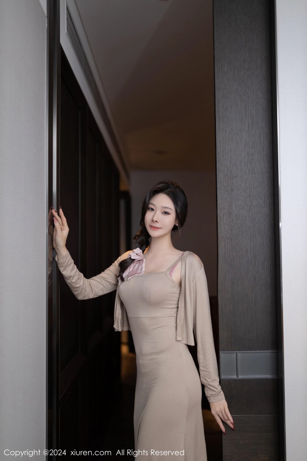 【XiuRen秀人網】20240418Vol8417小逗逗【84P】-[秀人套图]