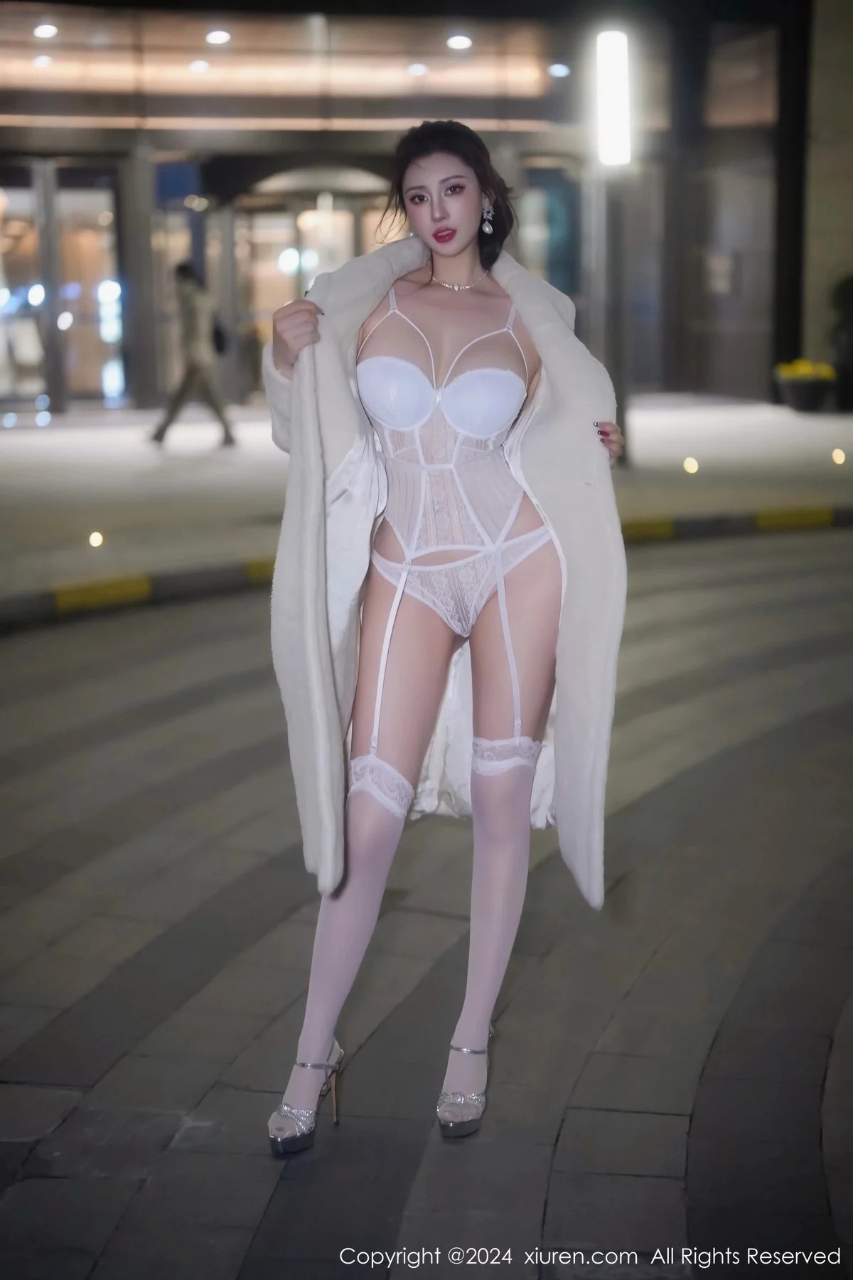 【XiuRen秀人網】20240118Vol7978蕾蕾醒了沒【75P】-[秀人套图]