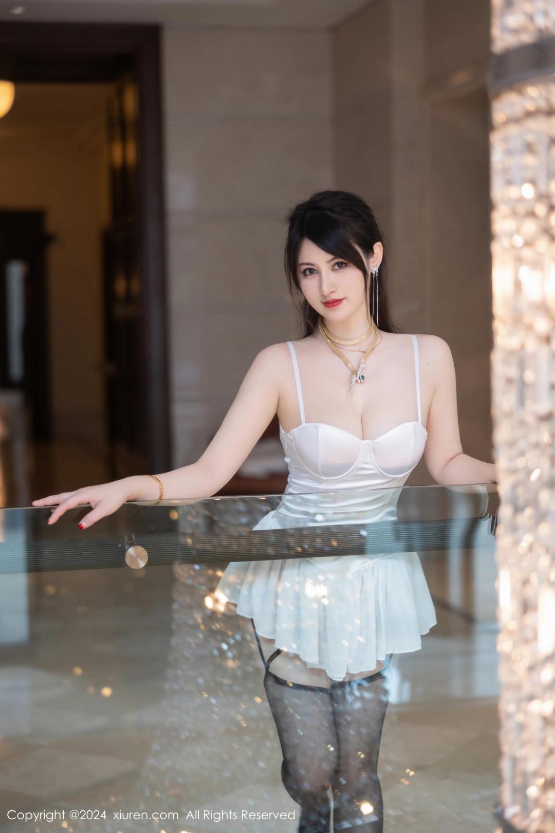 【XiuRen秀人網】20240423Vol8436詩詩kiki【83P】-[秀人套图]