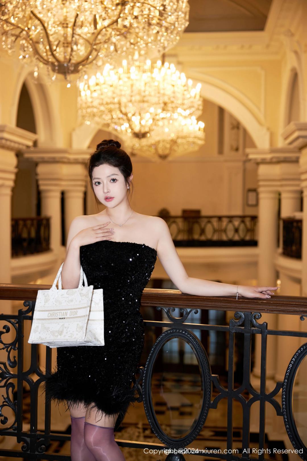 【XiuRen秀人網】20240428Vol8462養樂多DoDo【48P】-[秀人套图]