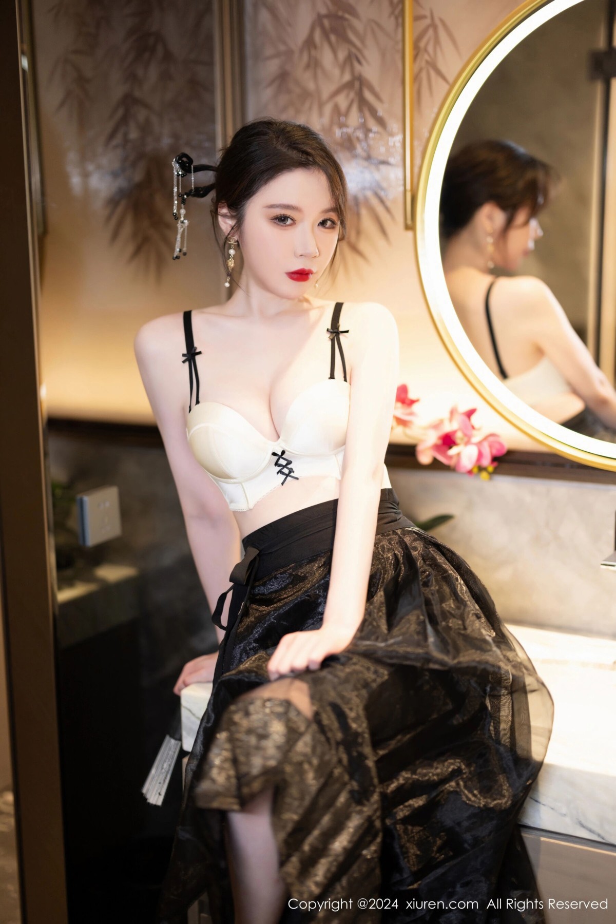 【XiuRen秀人網】20240428Vol8465夢心玥【82P】-[秀人套图]