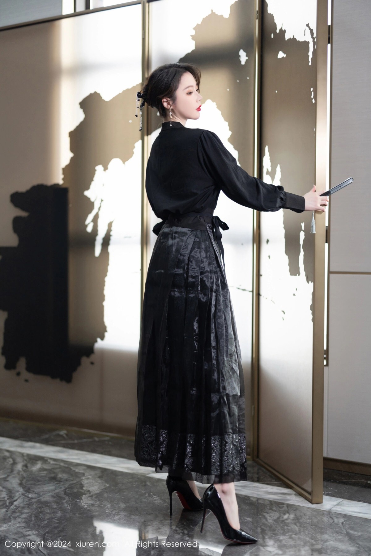 【XiuRen秀人網】20240428Vol8465夢心玥【82P】-[秀人套图]