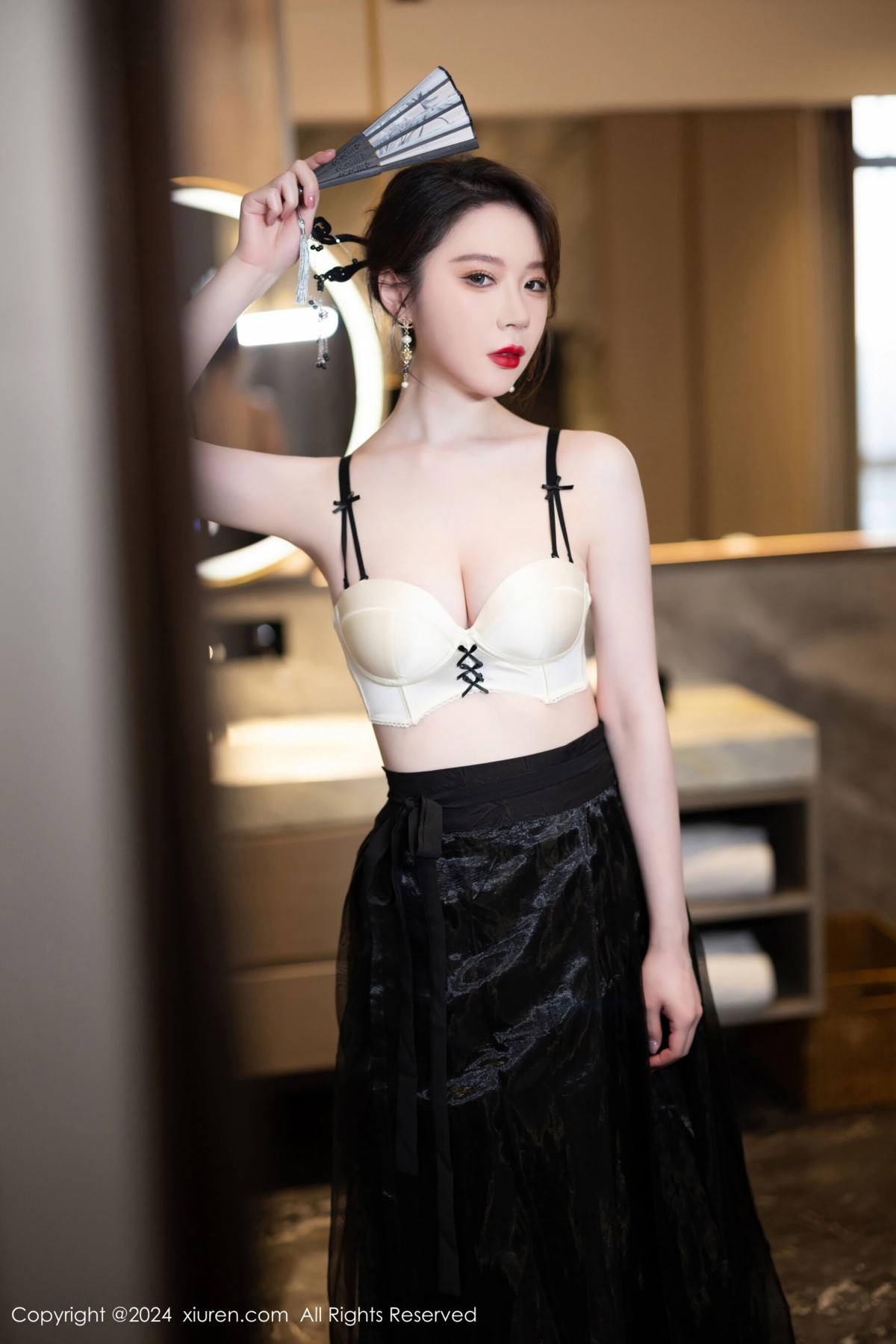 【XiuRen秀人網】20240428Vol8465夢心玥【82P】-[秀人套图]