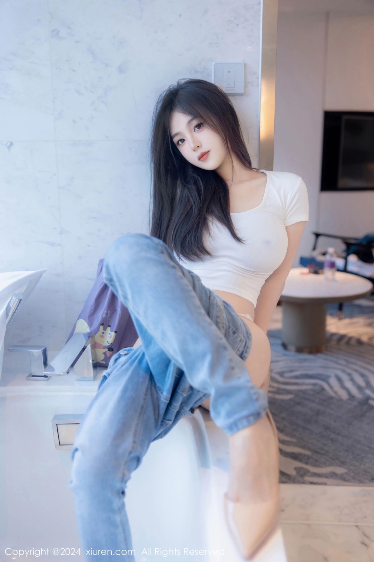 【XiuRen秀人網】20240429Vol8467周周不吃香菜【88P】-[秀人套图]