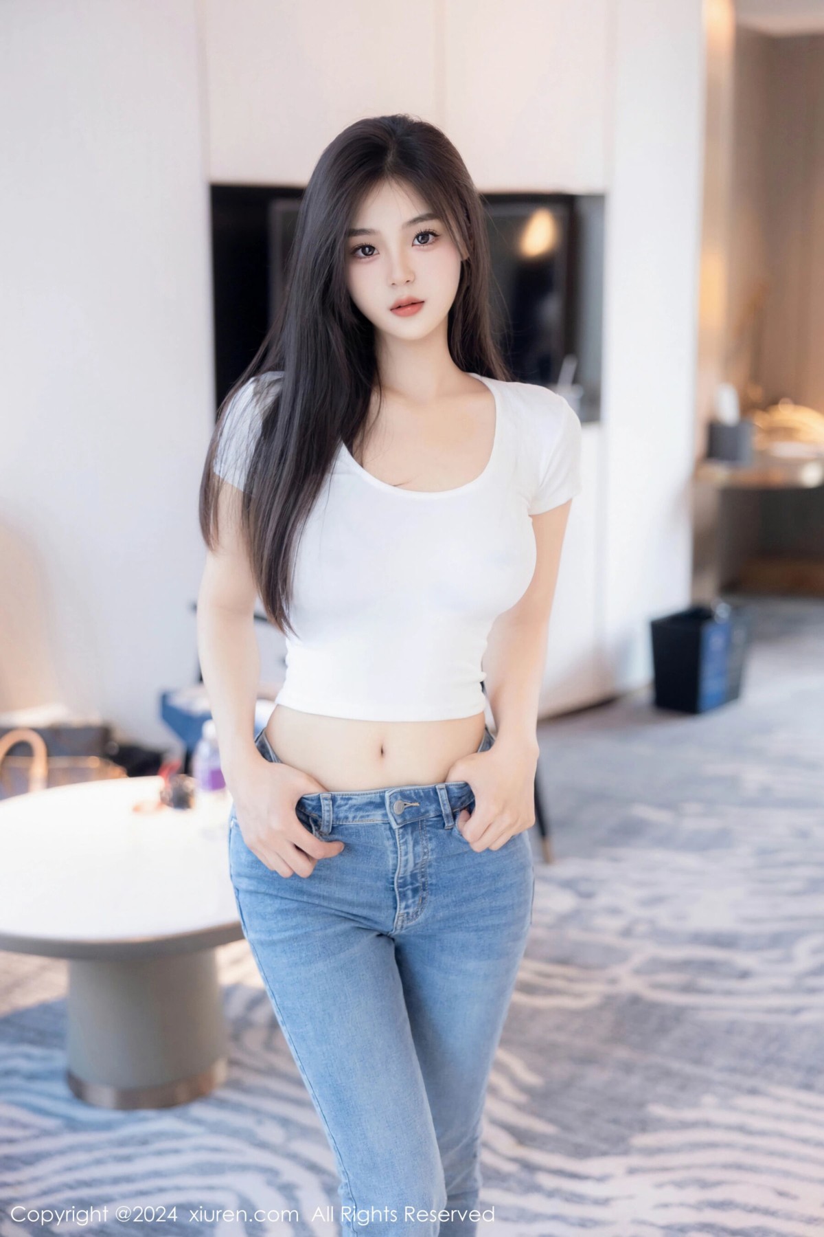 【XiuRen秀人網】20240429Vol8467周周不吃香菜【88P】-[秀人套图]