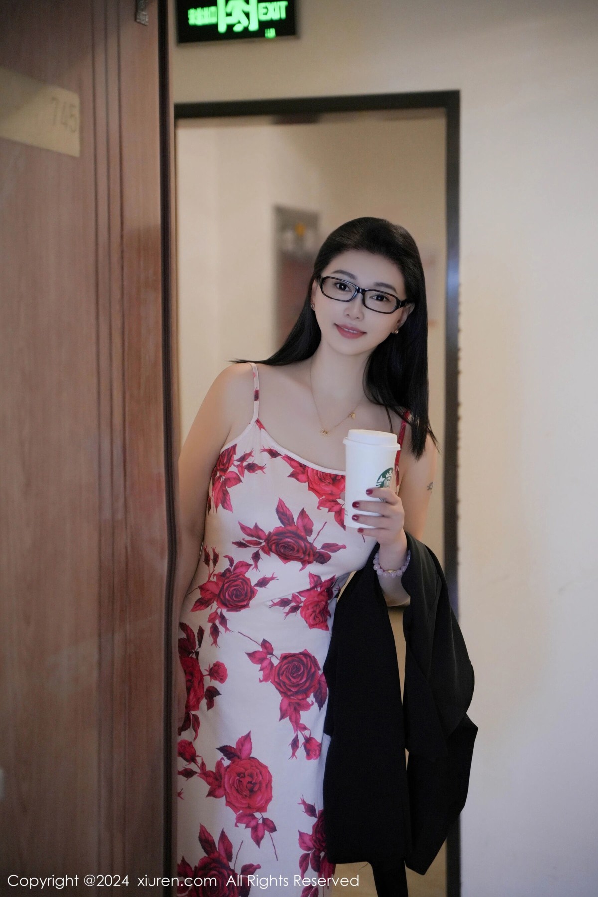 【XiuRen秀人網】20240429Vol8468雅茹老師【79P】-[秀人套图]