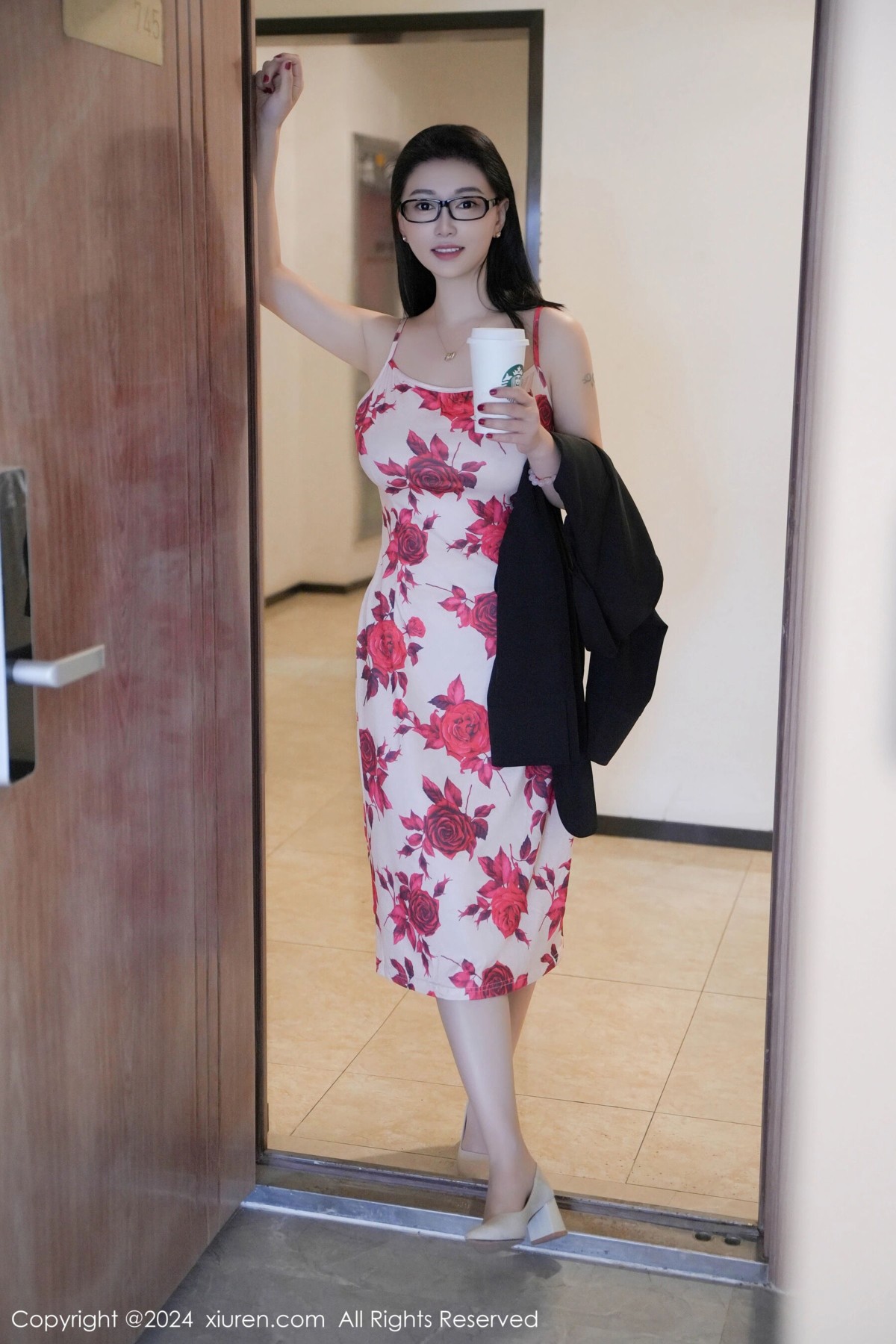 【XiuRen秀人網】20240429Vol8468雅茹老師【79P】-[秀人套图]