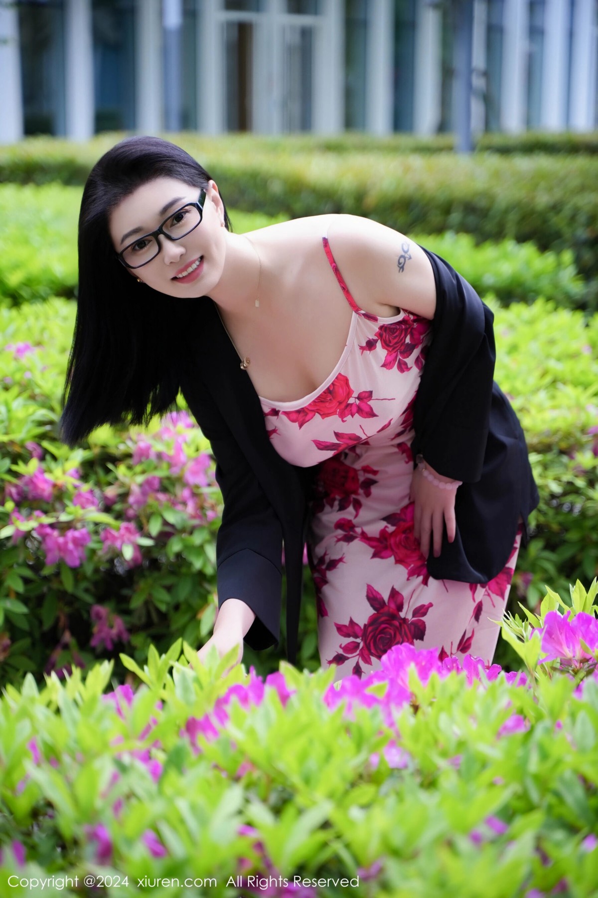 【XiuRen秀人網】20240429Vol8468雅茹老師【79P】-[秀人套图]