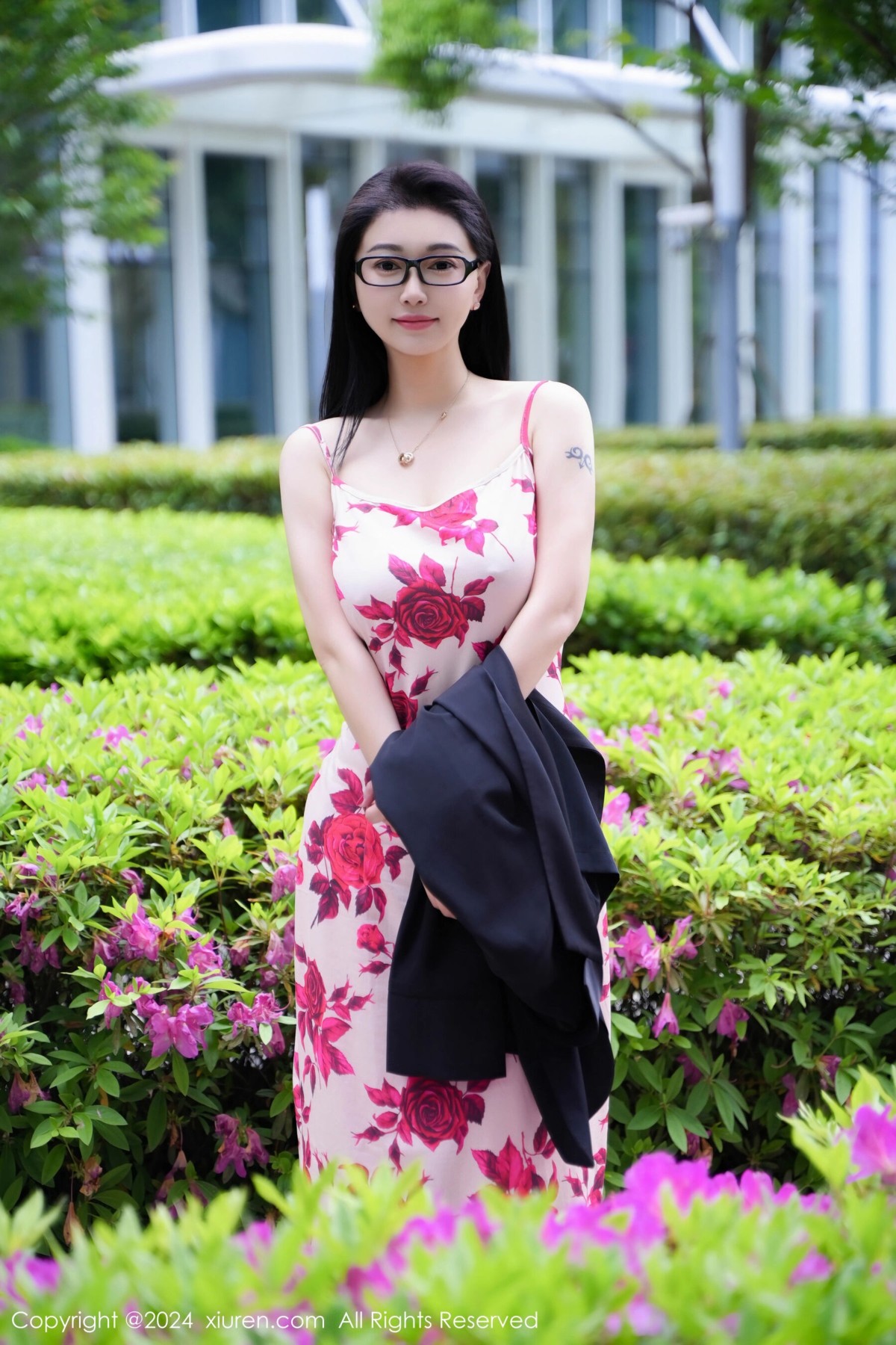 【XiuRen秀人網】20240429Vol8468雅茹老師【79P】-[秀人套图]