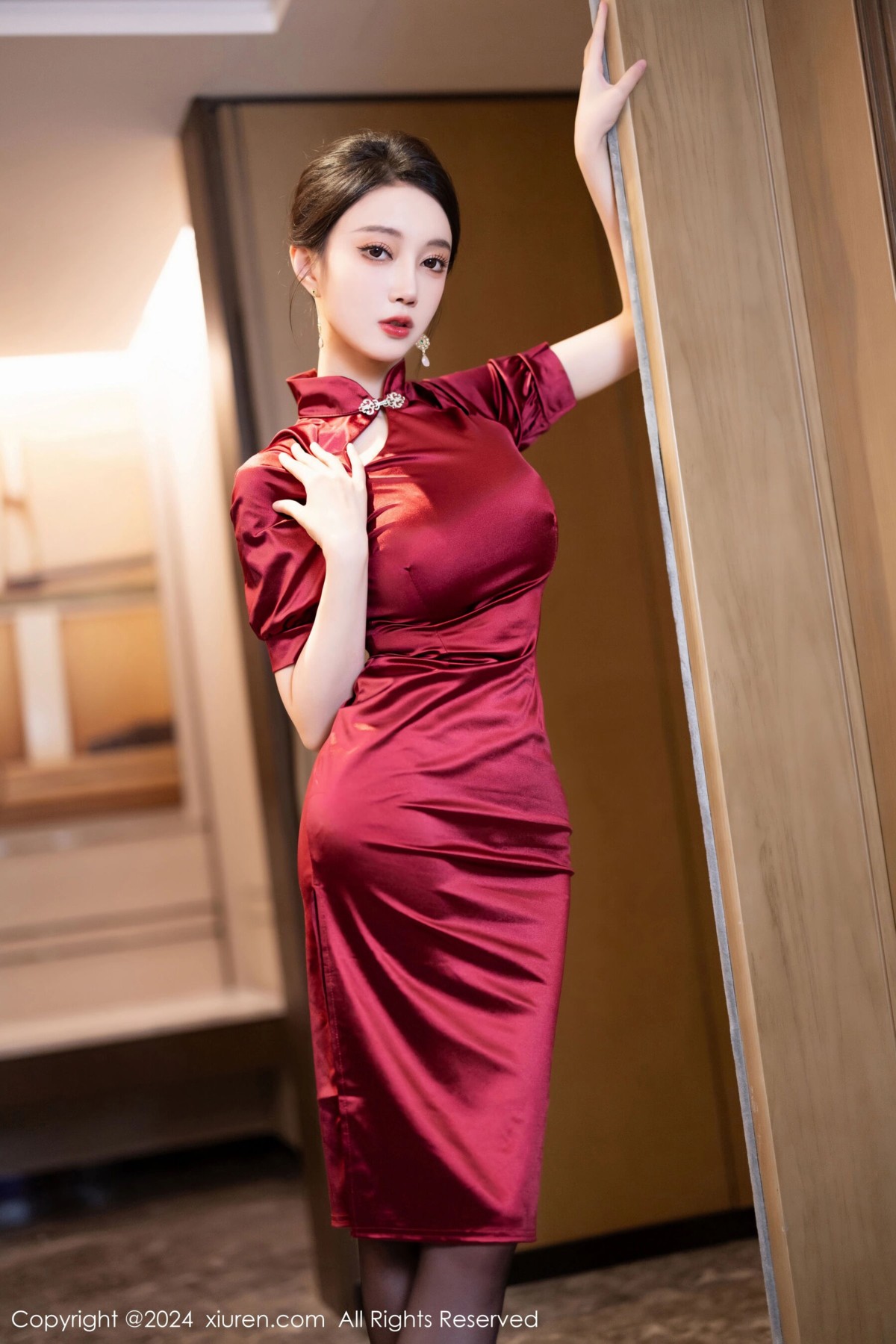 【XiuRen秀人網】20240430Vol8479玥兒玥er性感寫真【71P】-[秀人套图]