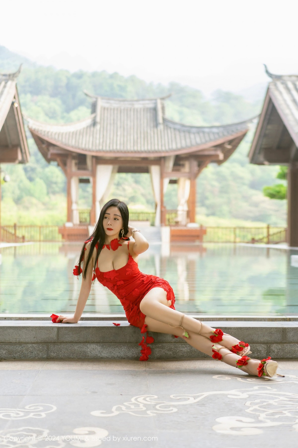 【YOUMI尤蜜薈】20240507Vol1058允爾【51P】-[秀人套图]