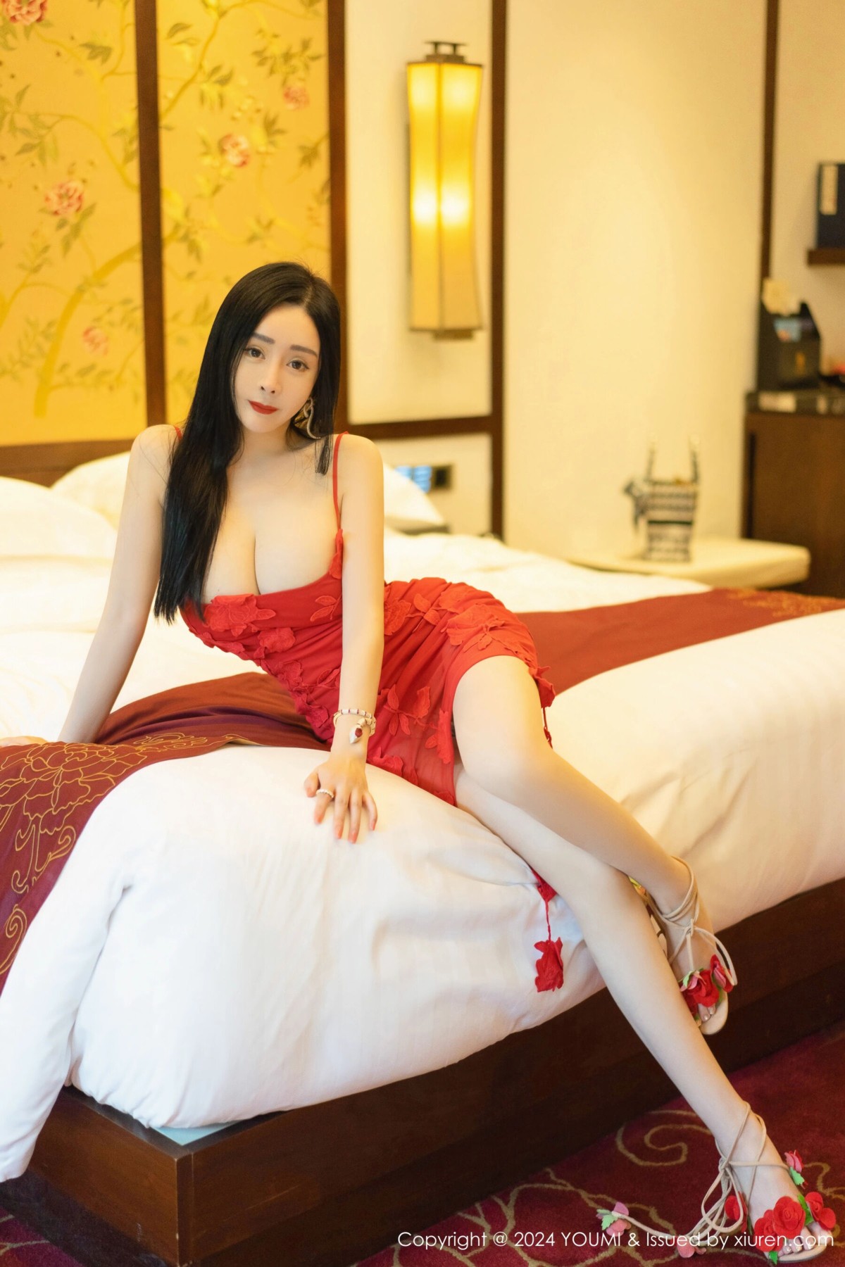 【YOUMI尤蜜薈】20240507Vol1058允爾【51P】-[秀人套图]