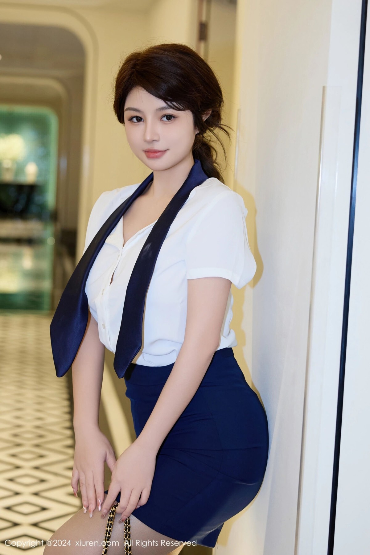 【XiuRen秀人網】20240507Vol8494江露露【74P】-[秀人套图]