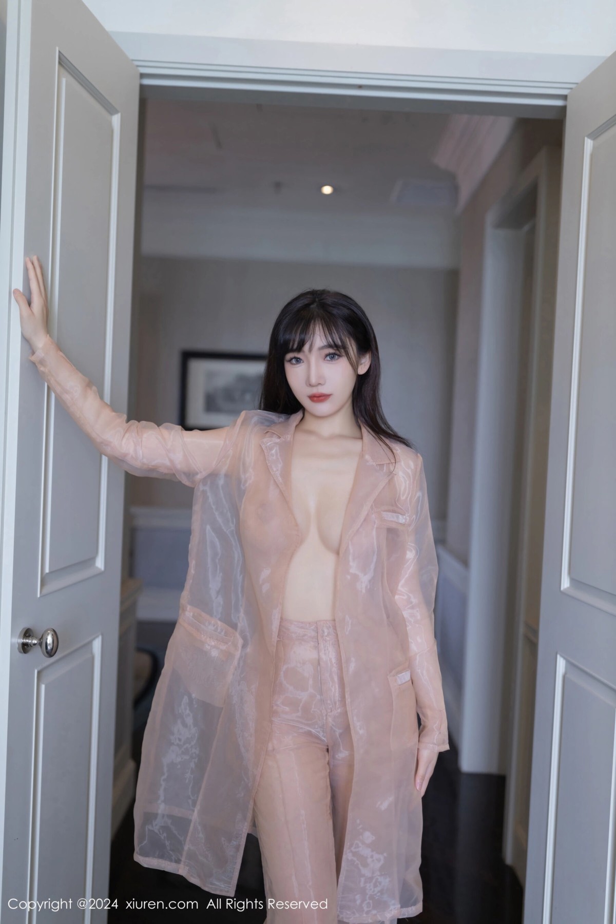 【XiuRen秀人網】20240509Vol8509陸萱萱【80P】-[秀人套图]