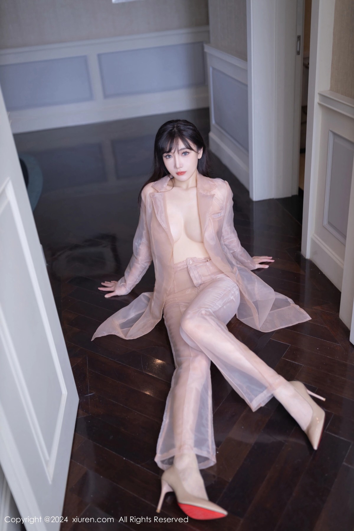 【XiuRen秀人網】20240509Vol8509陸萱萱【80P】-[秀人套图]