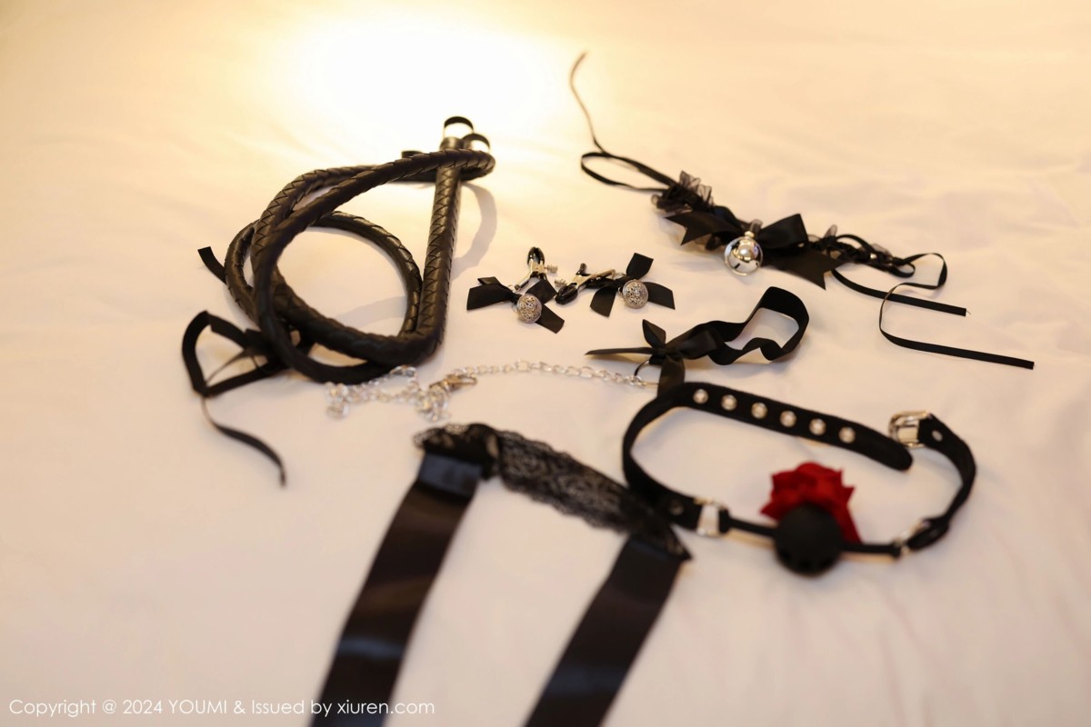 【YOUMI尤蜜薈】20240511Vol1061譚小靈【99P】-唯美貼圖-141華人社區-[秀人套图]