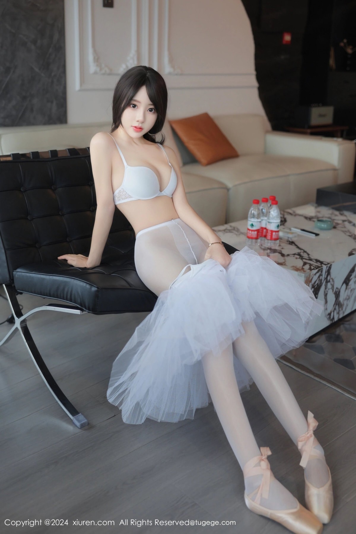 【XiuRen秀人網】20240517Vol8564桃妖夭【80P】-[秀人套图]