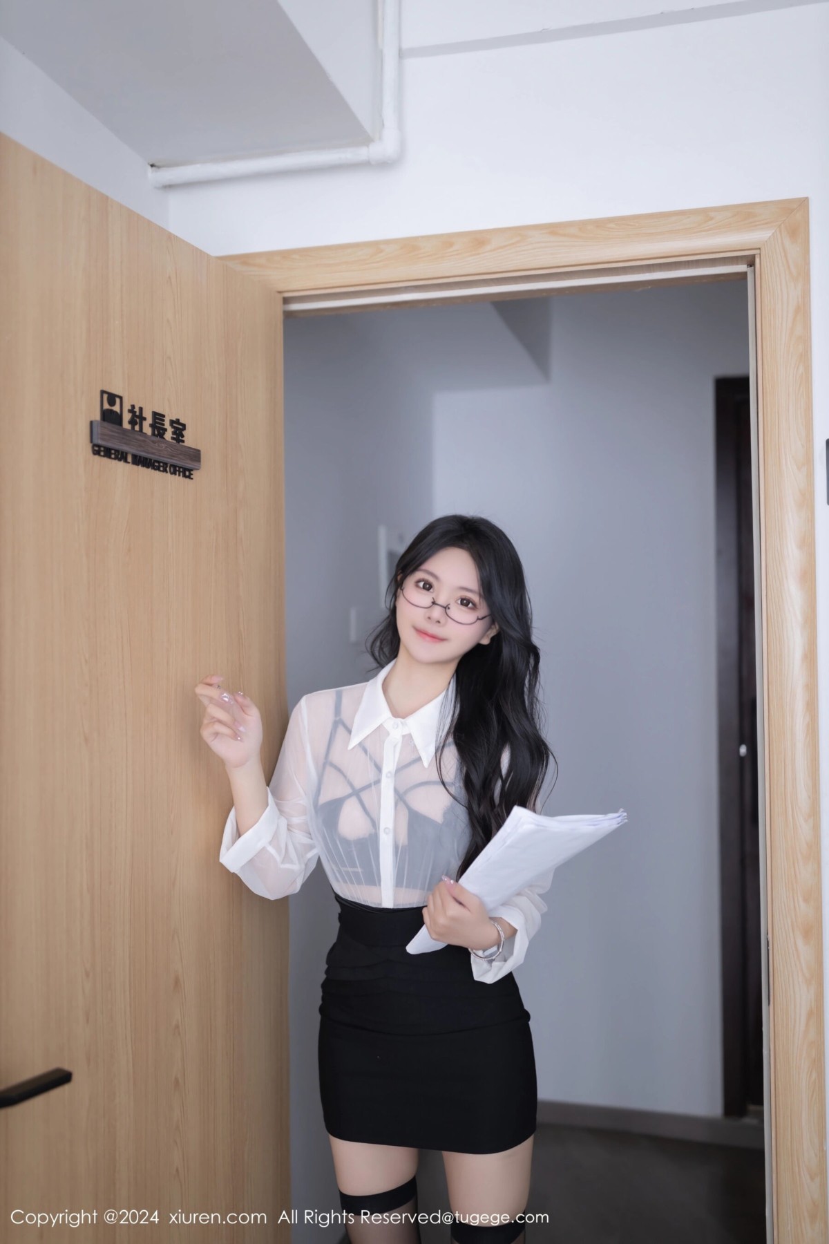 【XiuRen秀人網】20240517Vol8560幼幼【80P】-[秀人套图]