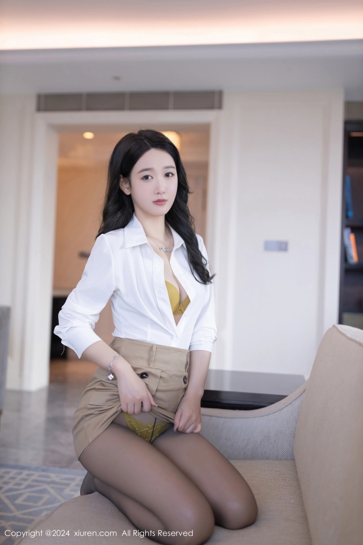 【XiuRen秀人網】20240520Vol8571唐安琪【80P】-[秀人套图]