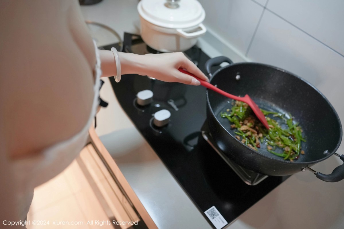 【XiuRen秀人網】20240517Vol8557晚蘇susu【111P】-[秀人套图]