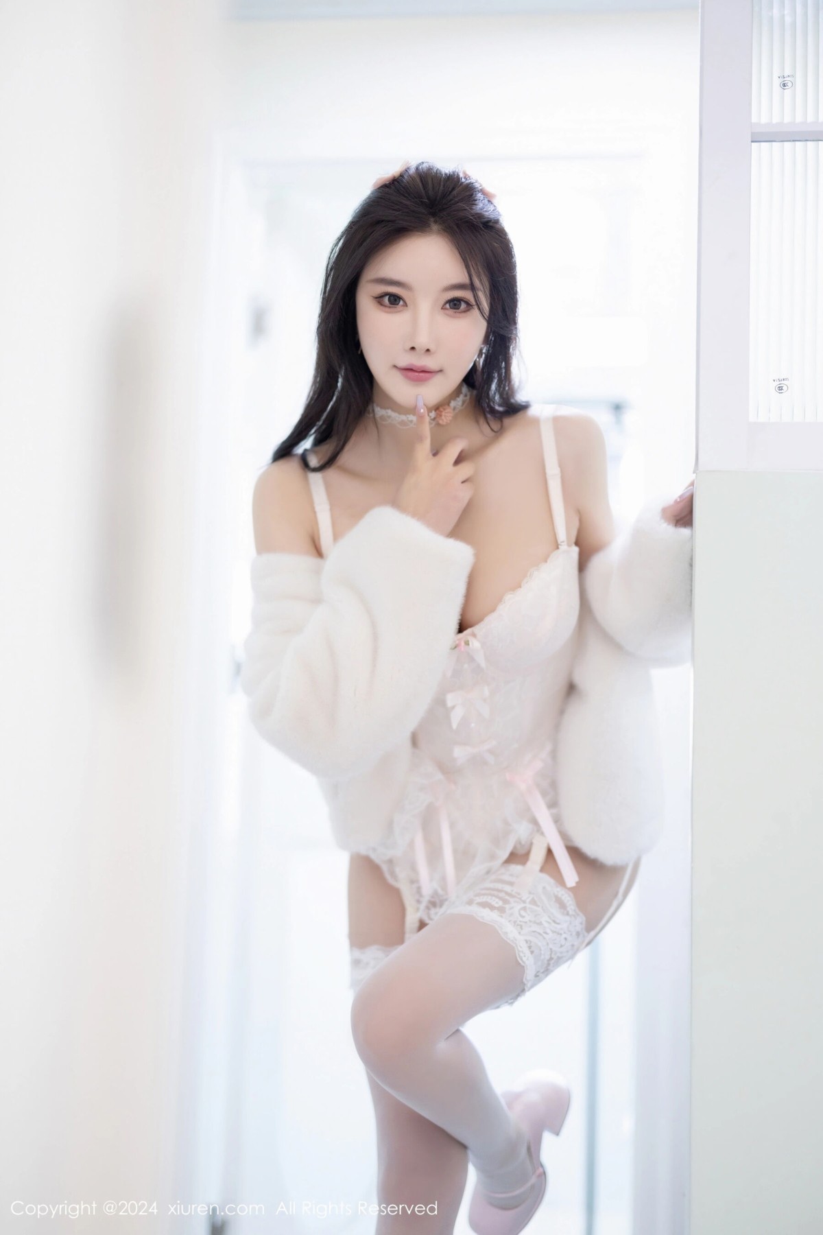 【XiuRen秀人網】20240520Vol8570楊晨晨Yome【80P】-[秀人套图]