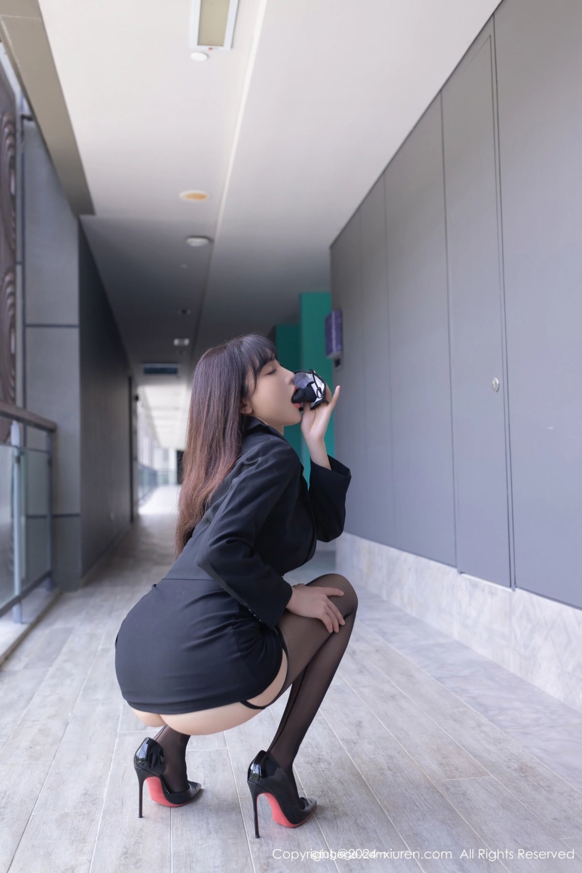 【XiuRen秀人網】20240530Vol8627陸萱萱【80P】-[秀人套图]