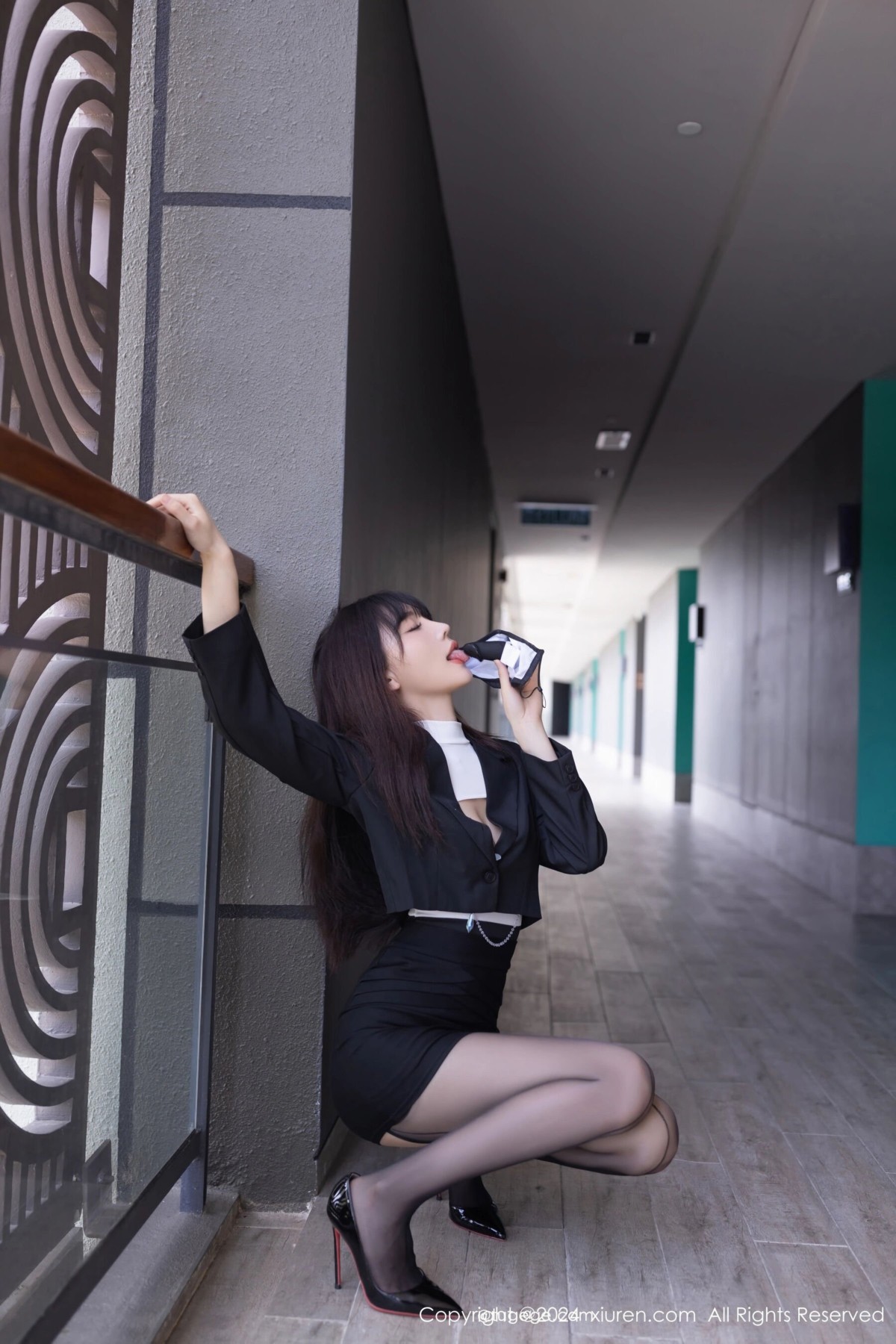 【XiuRen秀人網】20240530Vol8627陸萱萱【80P】-[秀人套图]