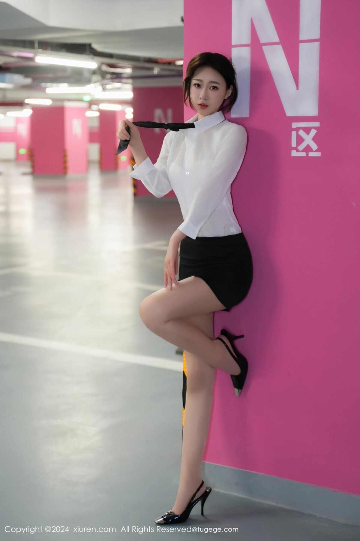 【XiuRen秀人網】20240529Vol8613軟糖愛喝奶【68P】-[秀人套图]