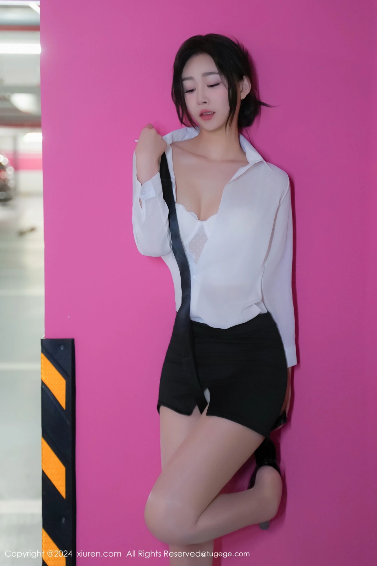 【XiuRen秀人網】20240529Vol8613軟糖愛喝奶【68P】-[秀人套图]