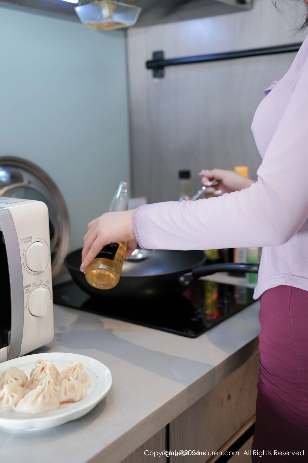 【XiuRen秀人網】20240530Vol8622Emily尹菲【84P】-[秀人套图]