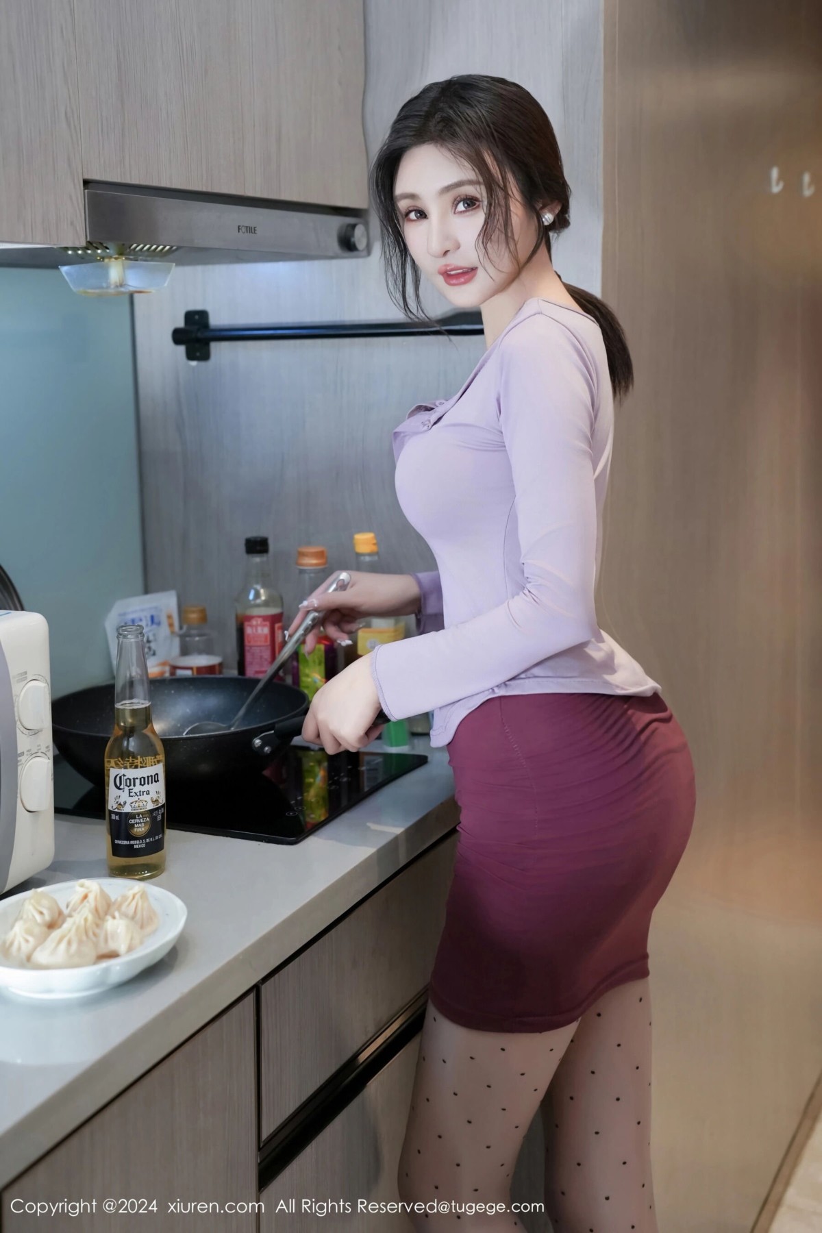 【XiuRen秀人網】20240530Vol8622Emily尹菲【84P】-[秀人套图]