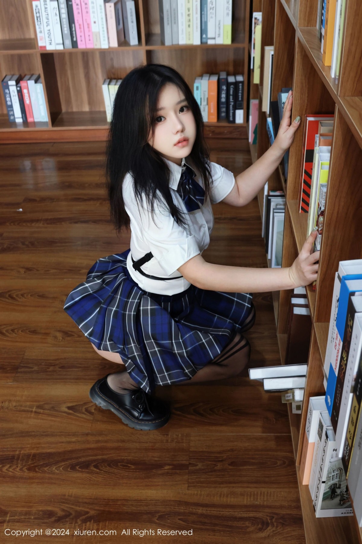 【XiuRen秀人網】20240531Vol8637小薯條nienie【80P】-[秀人套图]