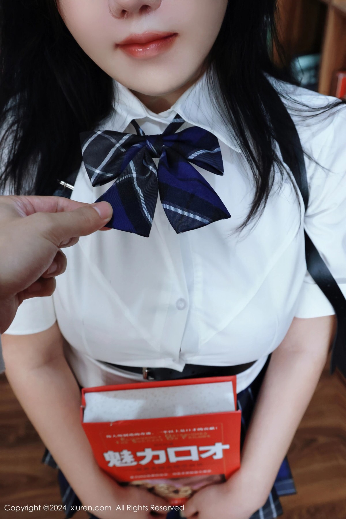 【XiuRen秀人網】20240531Vol8637小薯條nienie【80P】-[秀人套图]