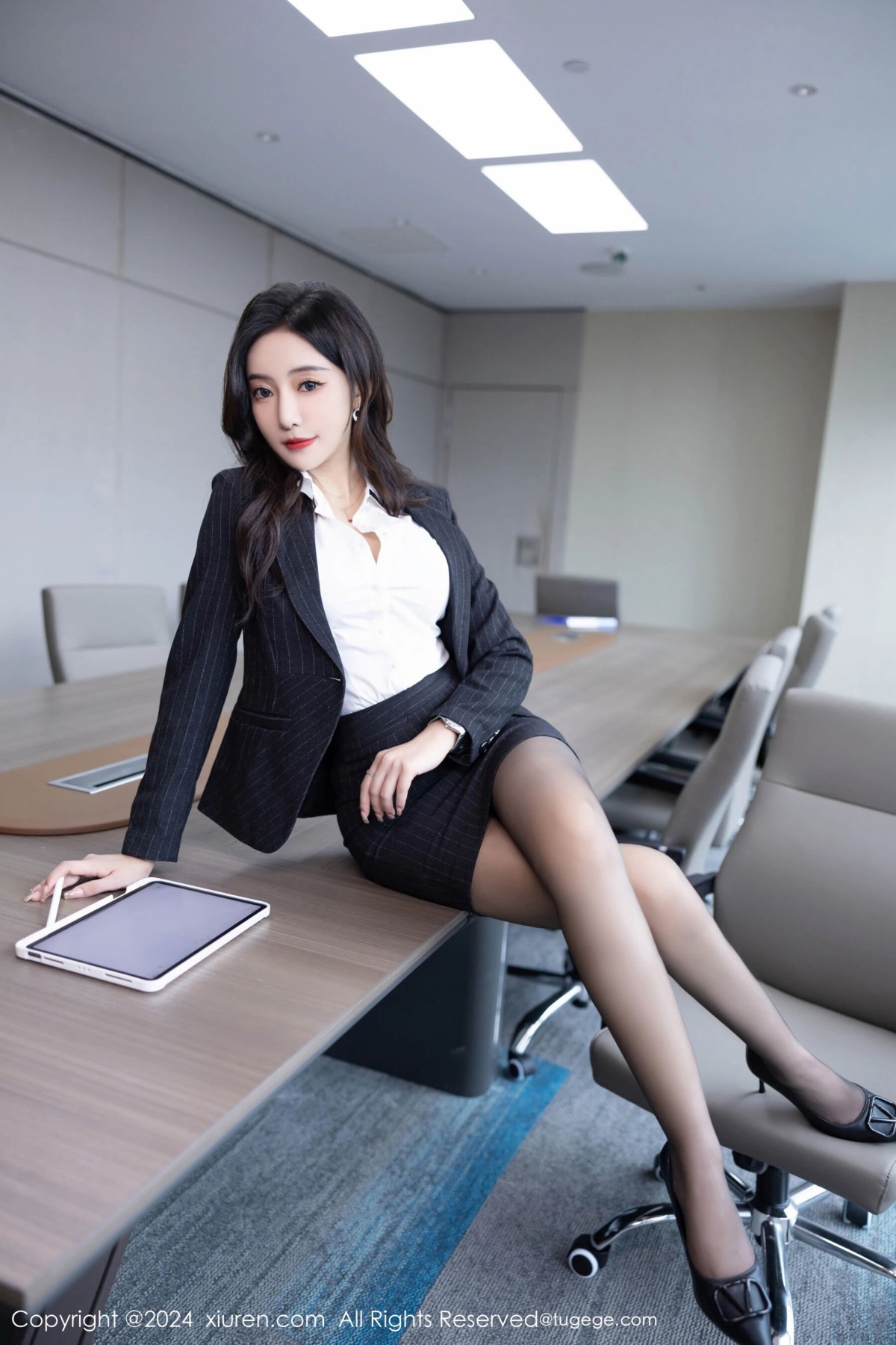 【XiuRen秀人網】20240605Vol8656王馨瑤yanni【85P】-[秀人套图]