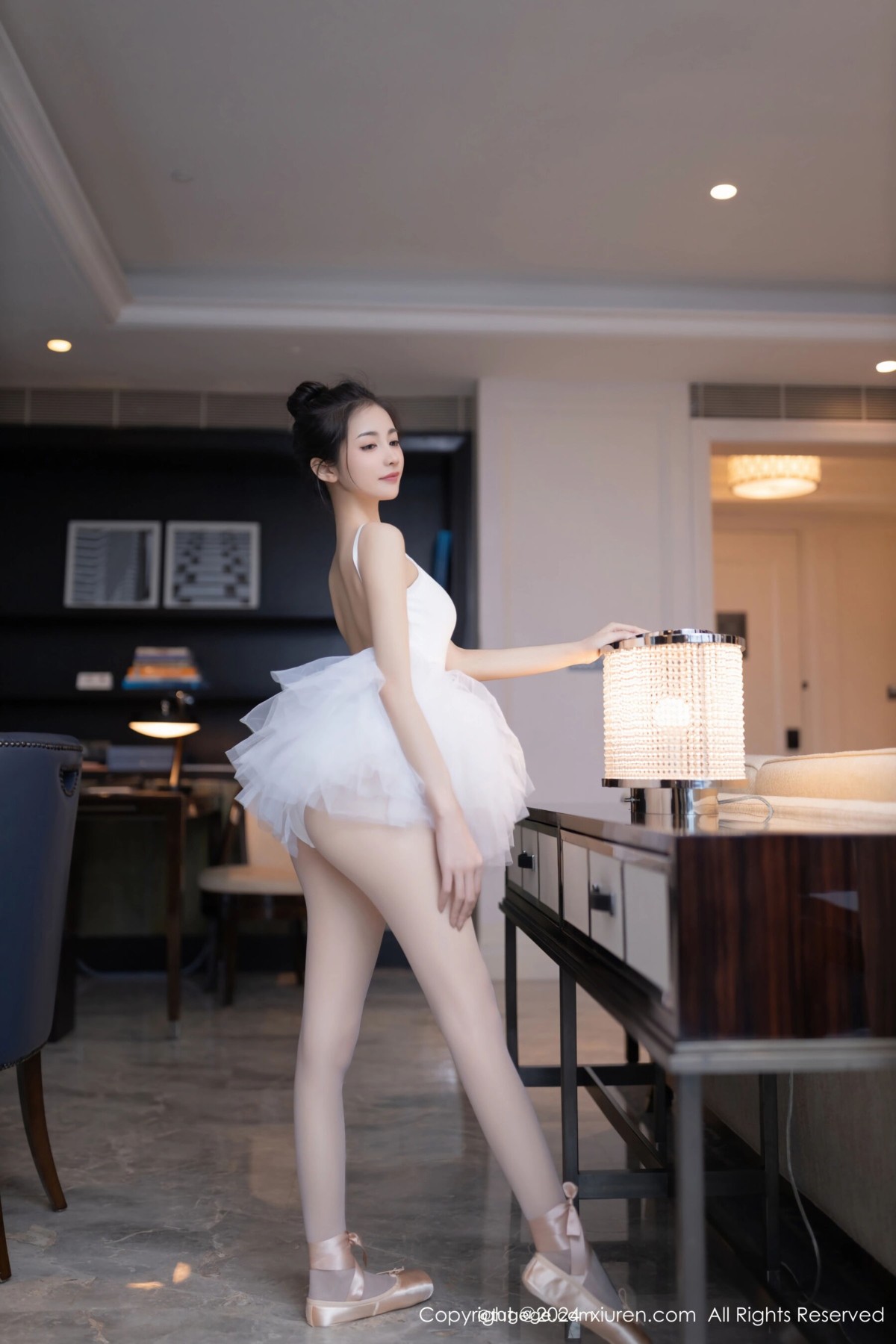 【XiuRen秀人網】20240605Vol8657魚尾fish【80P】-[秀人套图]