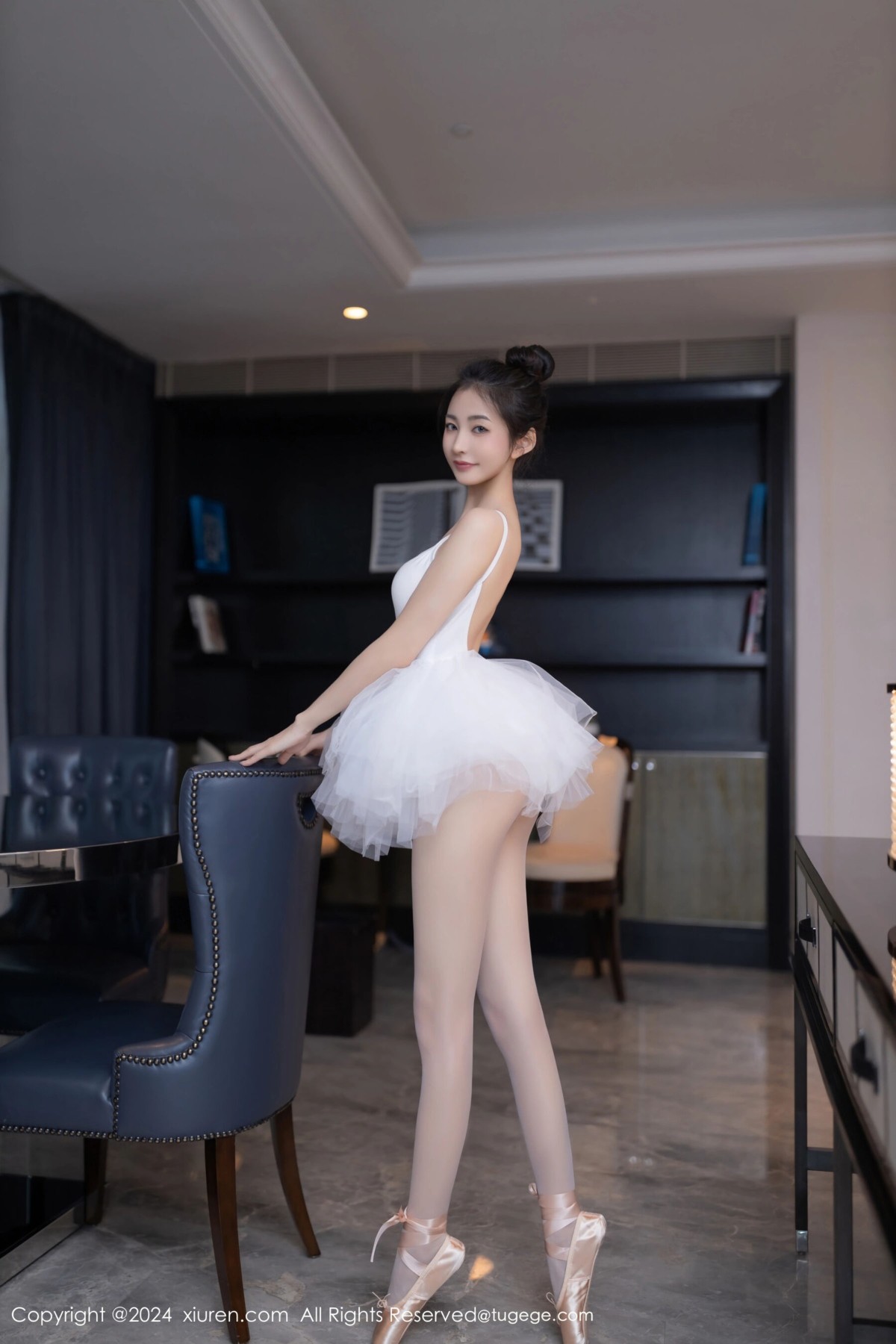 【XiuRen秀人網】20240605Vol8657魚尾fish【80P】-[秀人套图]