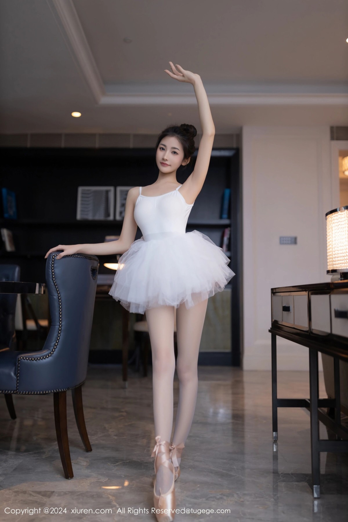 【XiuRen秀人網】20240605Vol8657魚尾fish【80P】-[秀人套图]