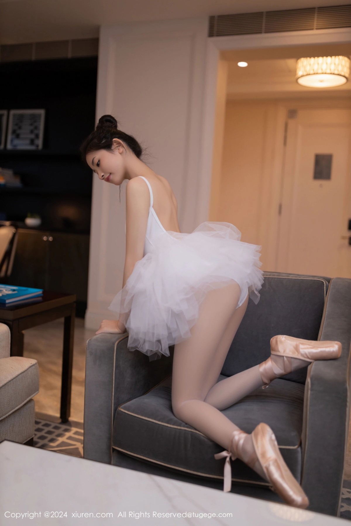 【XiuRen秀人網】20240605Vol8657魚尾fish【80P】-[秀人套图]