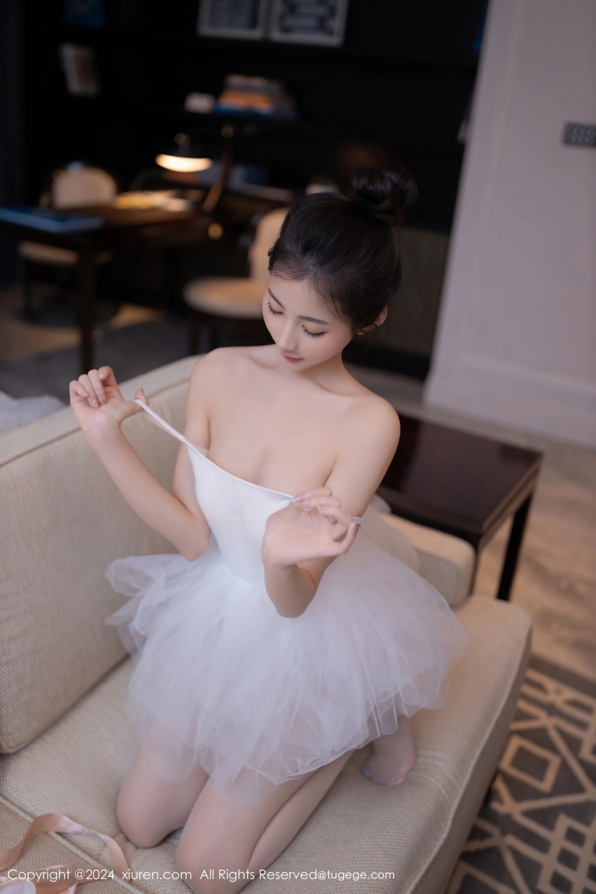 【XiuRen秀人網】20240605Vol8657魚尾fish【80P】-[秀人套图]