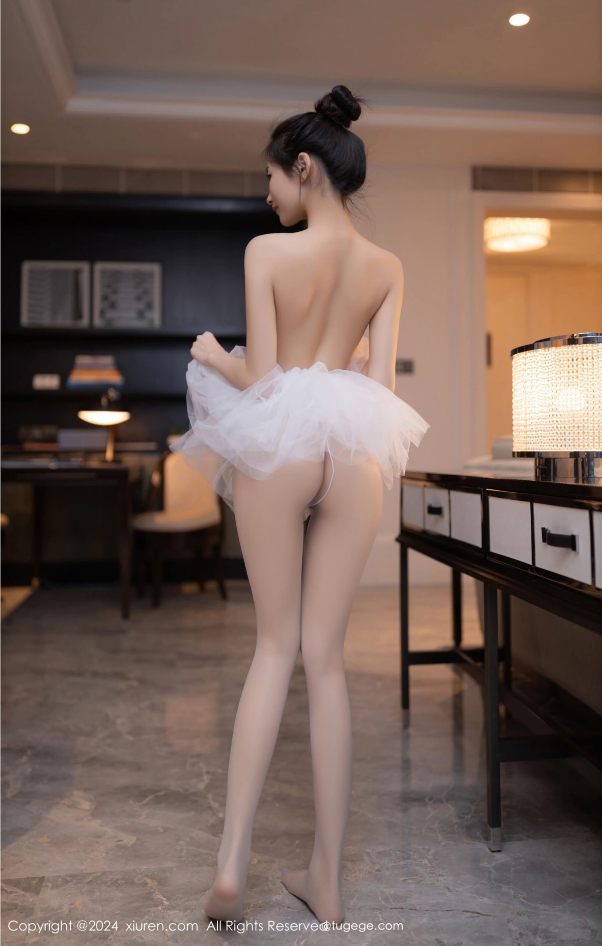 【XiuRen秀人網】20240605Vol8657魚尾fish【80P】-[秀人套图]