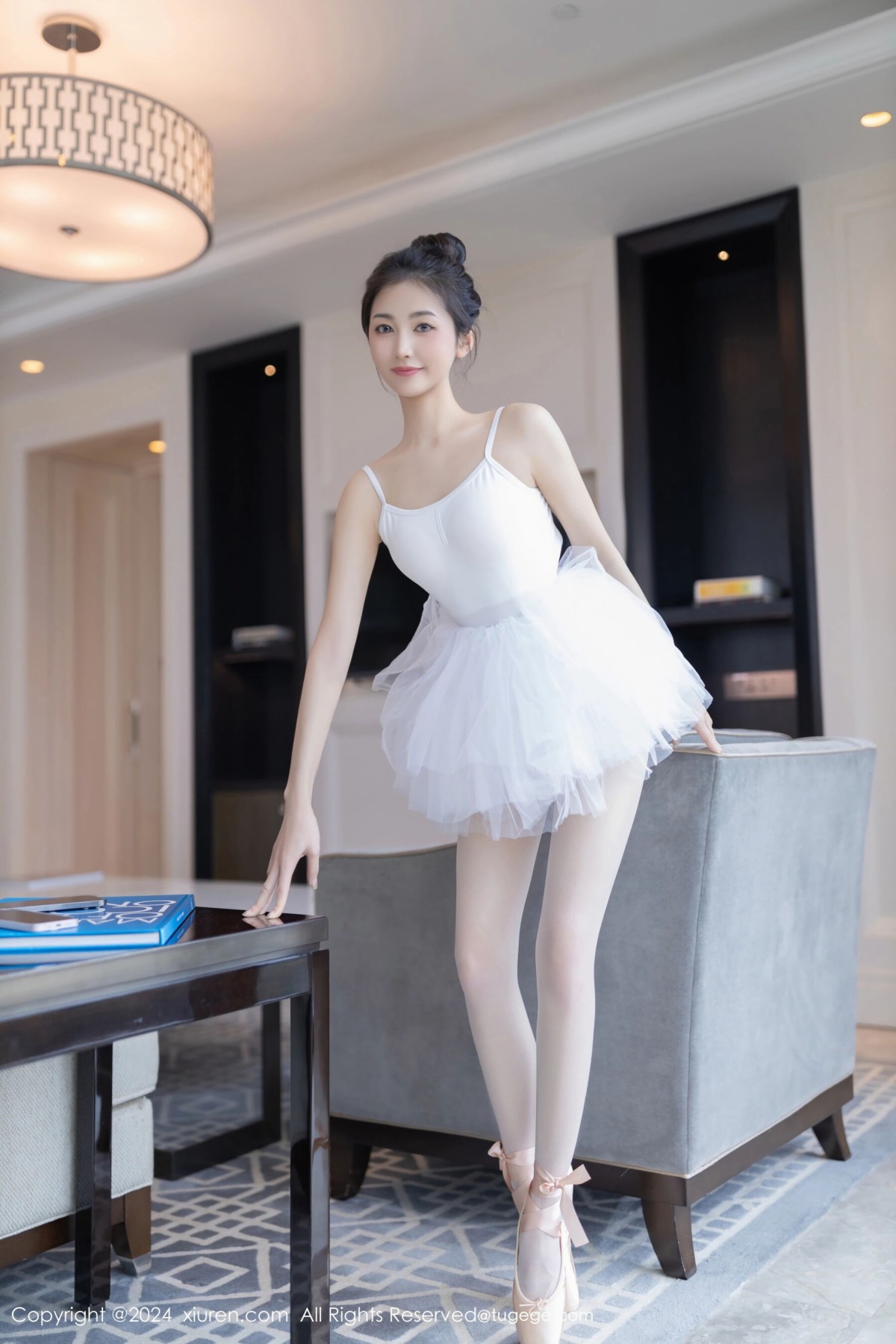 【XiuRen秀人網】20240605Vol8657魚尾fish【80P】-[秀人套图]