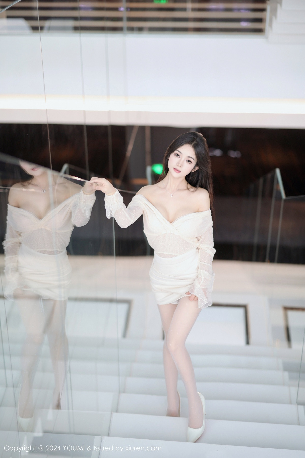 【YOUMI尤蜜薈】20240607Vol1072譚小靈【96P】-[秀人套图]