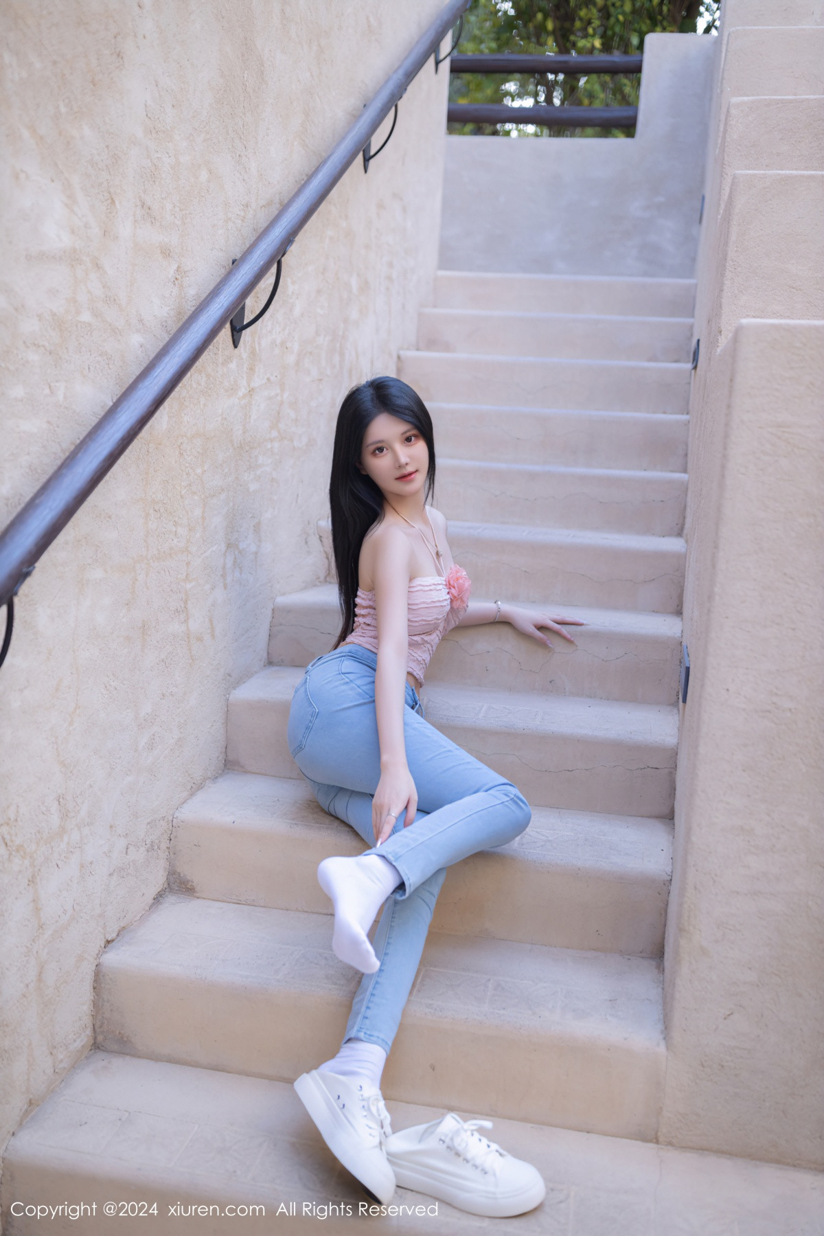 【XiuRen秀人網】20240607Vol8672幼幼【80P】-[秀人套图]