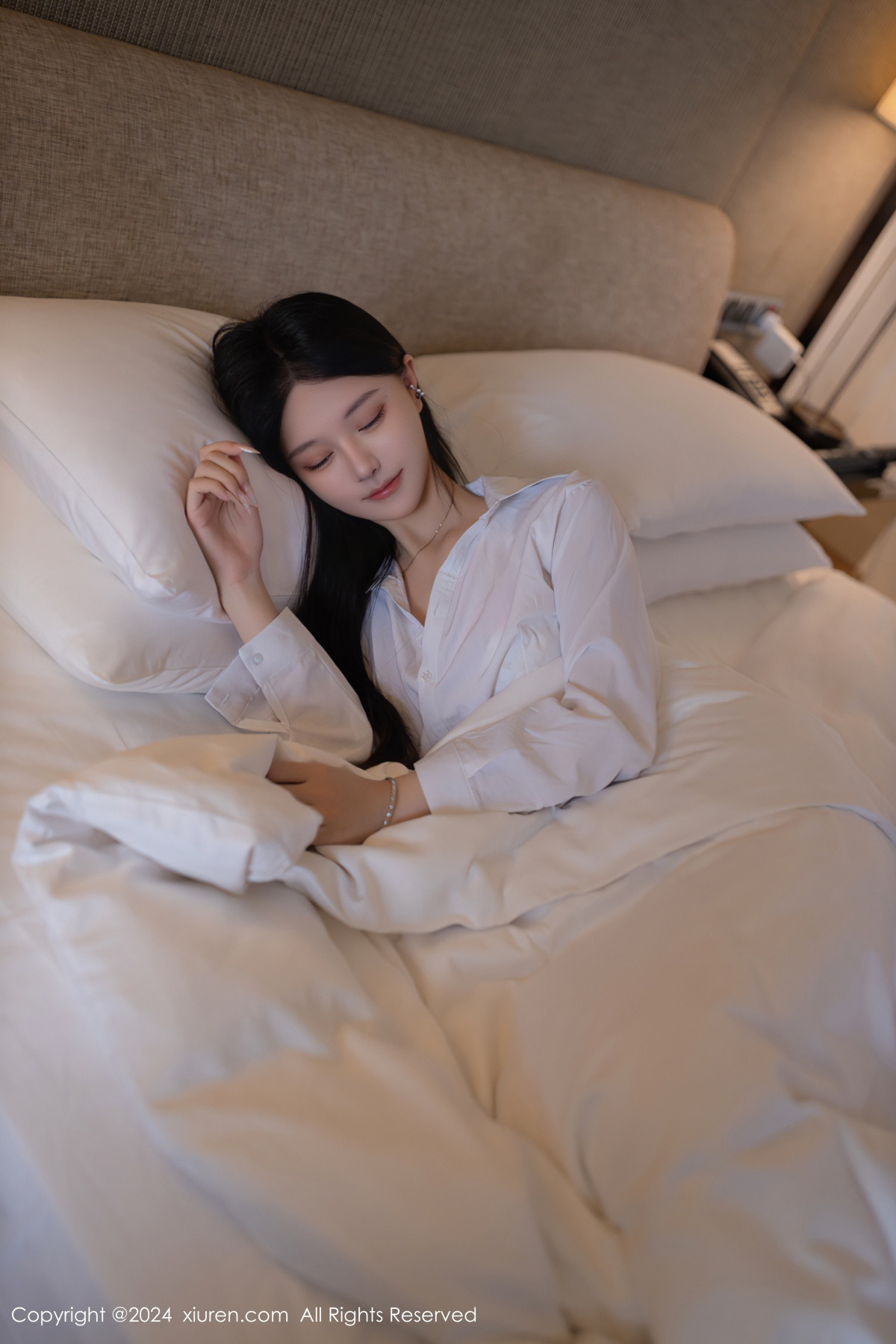 【XiuRen秀人網】20240607Vol8672幼幼【80P】-[秀人套图]