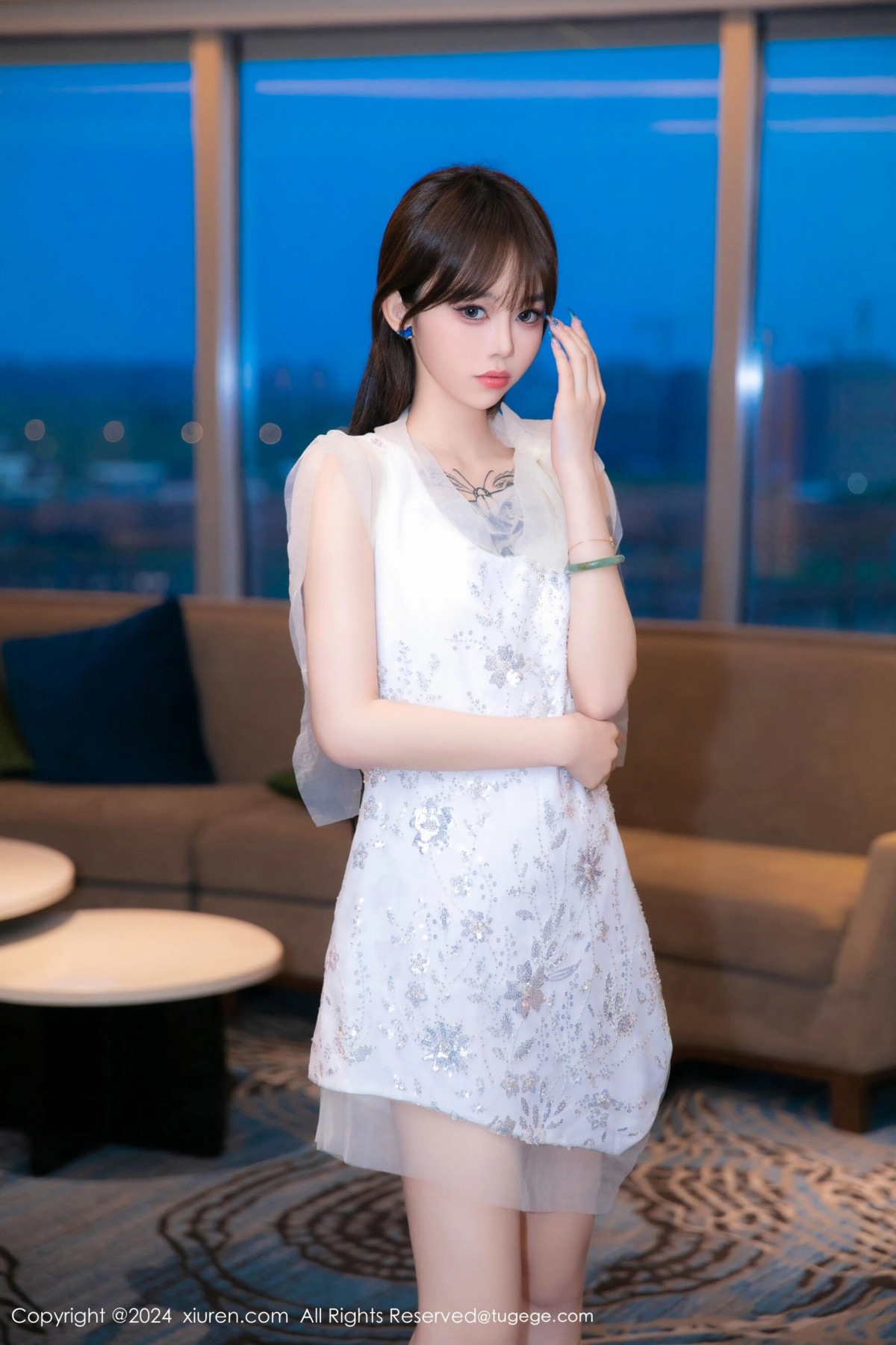 【XiuRen秀人網】20240613Vol8696奶瓶【81P】-[秀人套图]