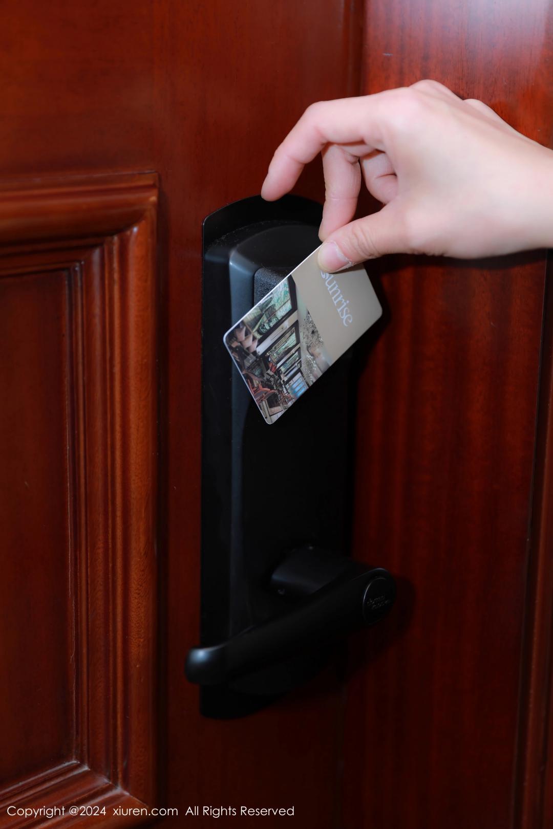 【XiuRen秀人網】20240611Vol8680大美妞兒【80P】-[秀人套图]