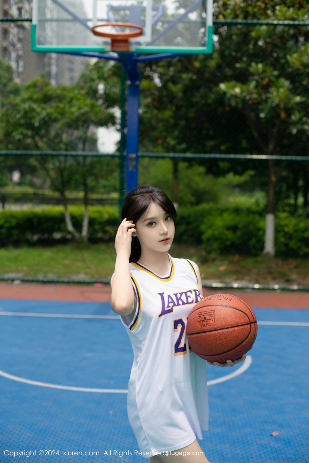 【XiuRen秀人網】20240621Vol8744豆瓣醬【83P】-[秀人套图]